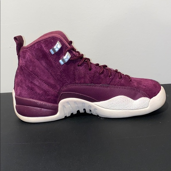 🔥Jordan retro 12 “Bordeaux” size 5Y - Picture 5 of 9
